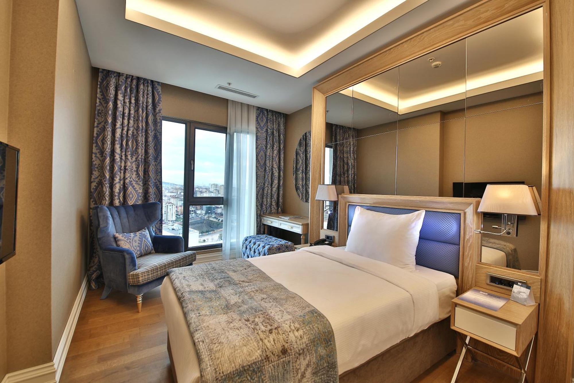Bof Hotels Ceo Suites Atasehir Istanbul Exterior photo
